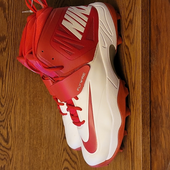 Nike Flywire Cleats NWOT - Picture 3 of 10